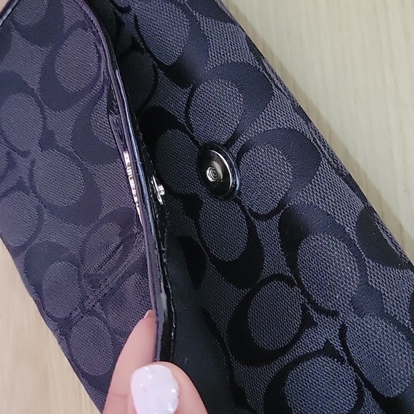 Coach Signature C Baguette Shoulder Bag - Picture 17 of 17